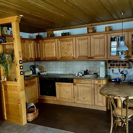 Parterre-wohnung Im Zentrum Appartamento