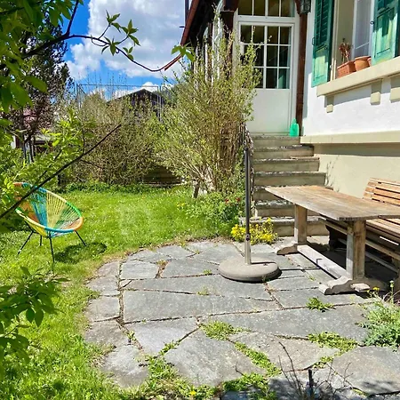 Parterre-wohnung Im Zentrum Gstaad